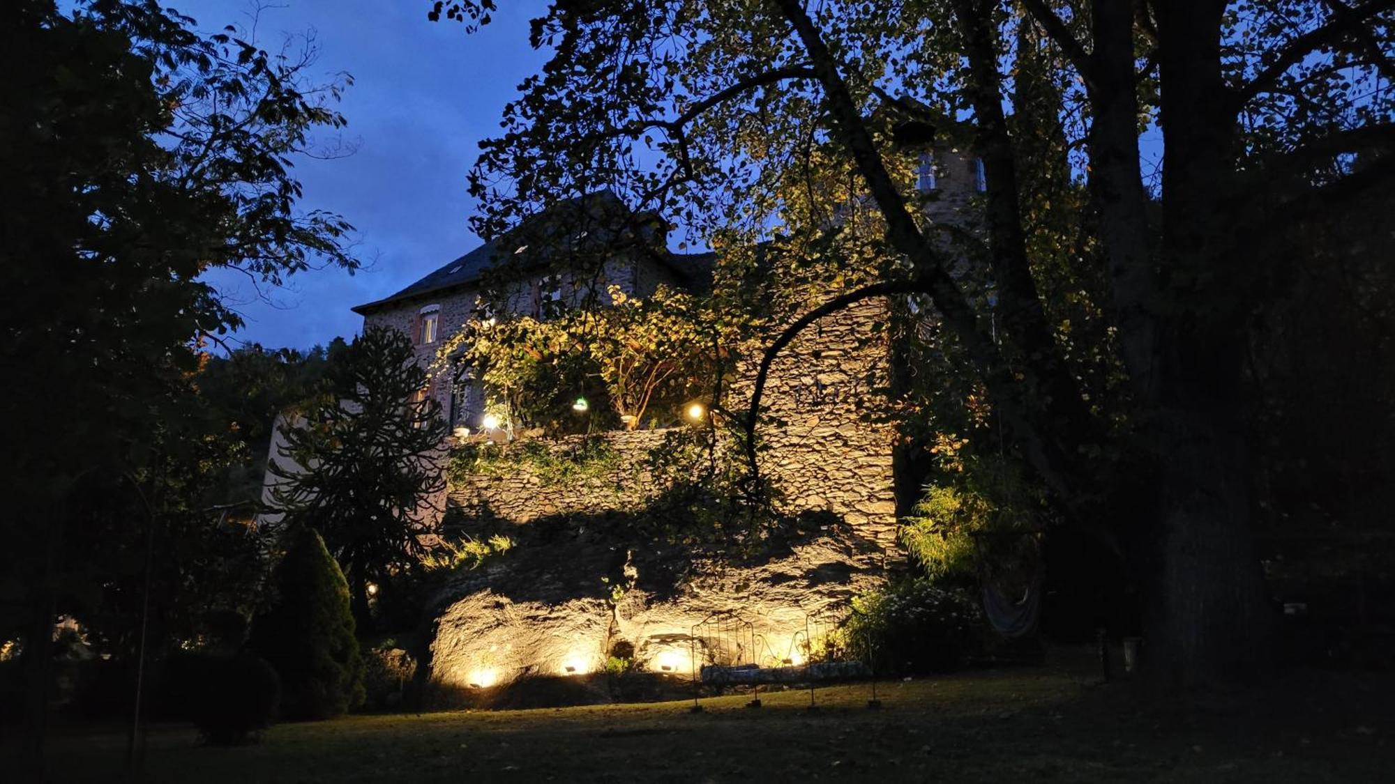 Manoir Des Pelies Spa Conques Quarto foto